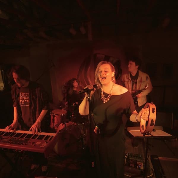 Honey Brown Eyes Production Photo 8